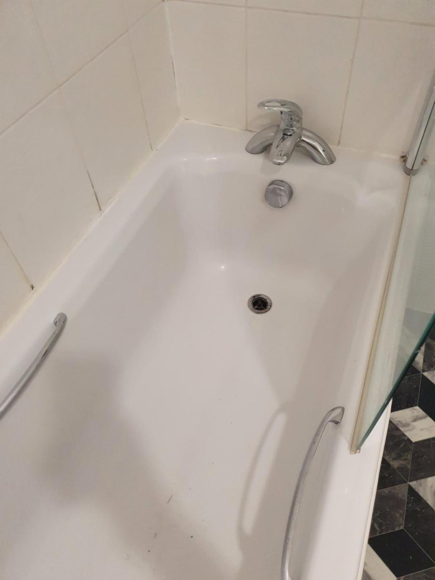 Quiet 2 Bedroom Flat In Darlington With Free Parking, Wi-Fi And More Экстерьер фото