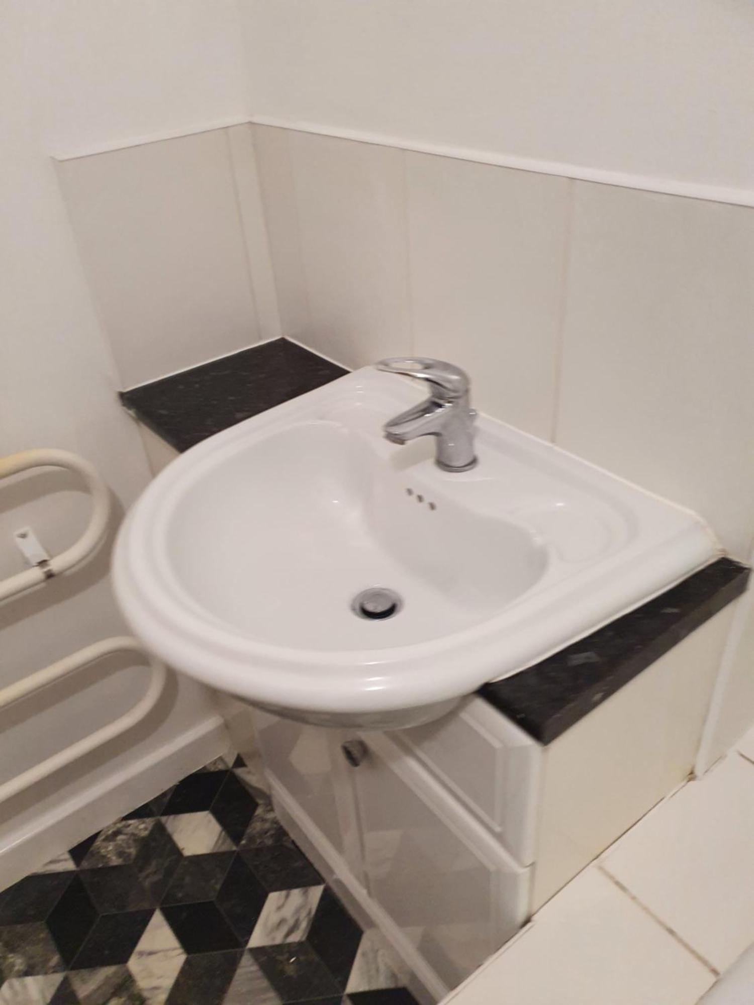 Quiet 2 Bedroom Flat In Darlington With Free Parking, Wi-Fi And More Экстерьер фото